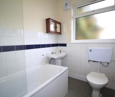 2 Bedroom Maisonette - Garden To Let - Photo 5