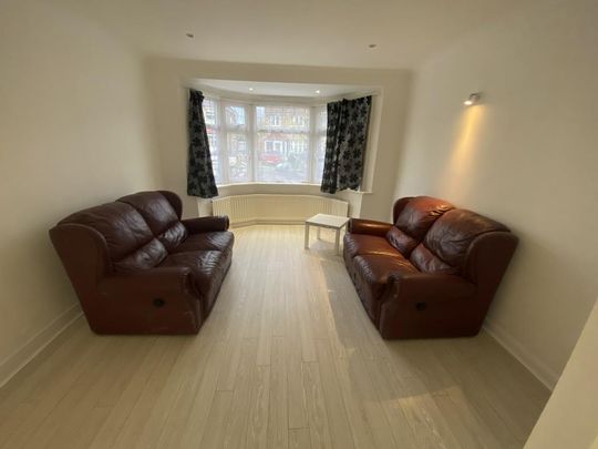 3 bedroom detached house to rent - Photo 1