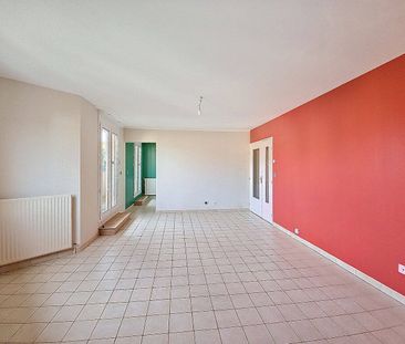 Location appartement 2 pièces 54 m² à Bourg-en-Bresse (01000) - Photo 4