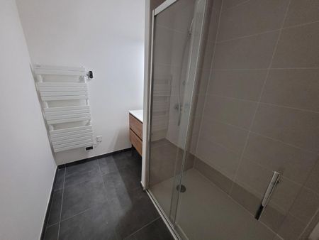 Location Appartement 3 pièces 62m² LILLE 59000 - Photo 5