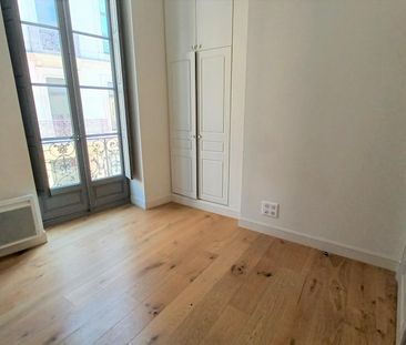 location Appartement F3 DE 67.6m² À NIMES - Photo 6