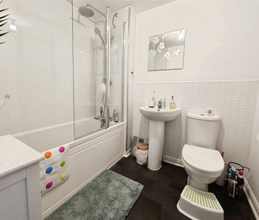 3 bedroom house to rent Pomeroy Crescent, Hedge End, SO30 - Photo 4