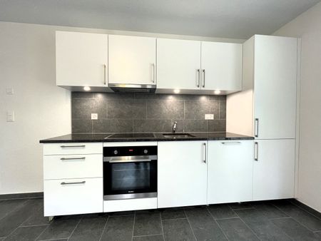 Beautiful 2.5 room apartment on the ground floor - Photo 2