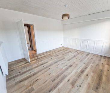 Appartement 4,5 pièces au coeur du village - Photo 5