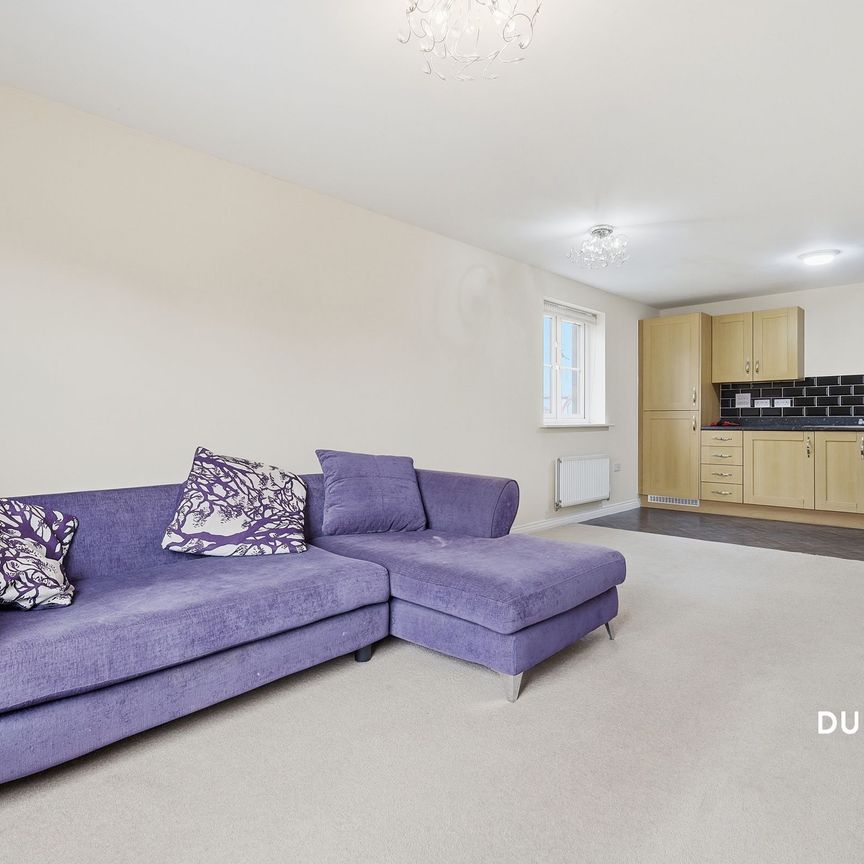 Victoria Road, Ongar, CM5 - Photo 1