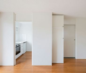 30 / 8 Wylde Street - Photo 2