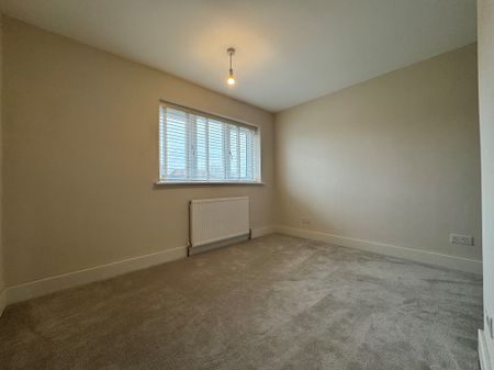 3 bedroom detached to rent Admirals Way, Norwich - Photo 4