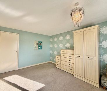 3 bedroom semi-detached house to rent - Photo 6