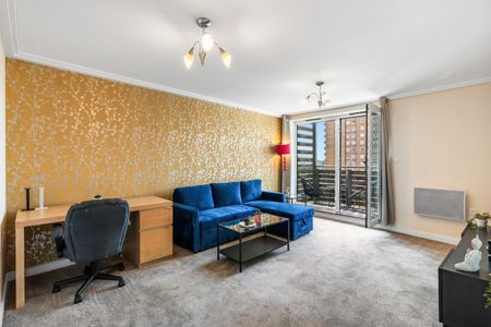 2 Bed Flat, Sharpthorne Court, BN1 - Photo 3