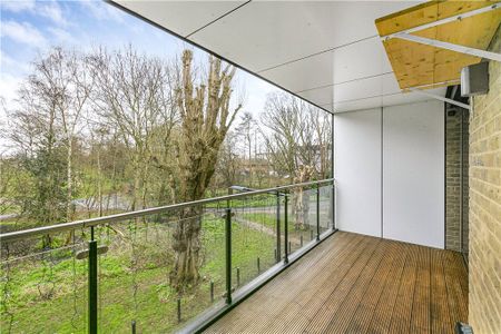 Knaresborough Drive, London, SW18 4GU - Photo 5