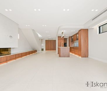 Brand-New Luxury Living Masterpiece - Photo 1