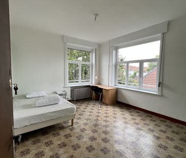 Chambre dans une maison bourgeoise - Photo 4