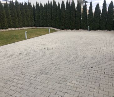 Prenájom priestranného zariadeného 3-izbového bytu s parkovaním v N... - Photo 3