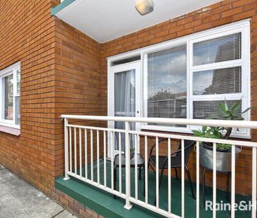Well Positioned & Updated 1 Bedroom Unit - Photo 6