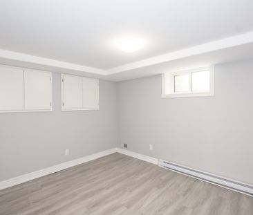 Updated 2-Bedroom Lower Unit in Welland! - Photo 3