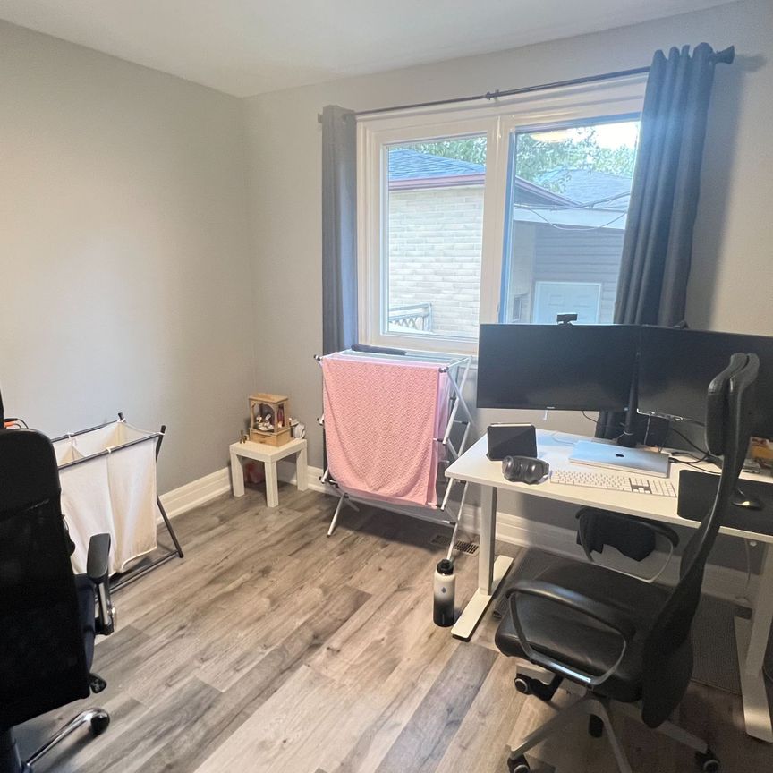 For Lease - 301 Browndale Crescent Unit# Main, Richmond Hill, Ontario - Photo 1