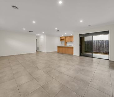 6 Old Calder Highway, Diggers Rest, Vic 3427 - Photo 1