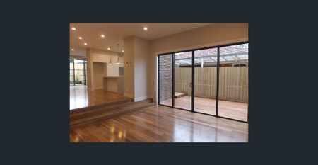 Large 25 SQ Comfort Home with 4 Formal & Informal Living areas - Photo 3