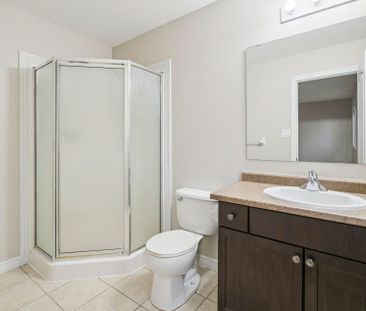 For Lease - 62 Quigley Street, Essa, Ontario - Photo 5