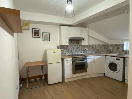 2 Bed Flat, Humberstone Gate, LE1 - Photo 5