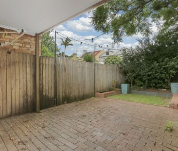 Charming Two-Bedroom Home in the Heart of Leichhardt- OPEN HOUSE To... - Photo 5