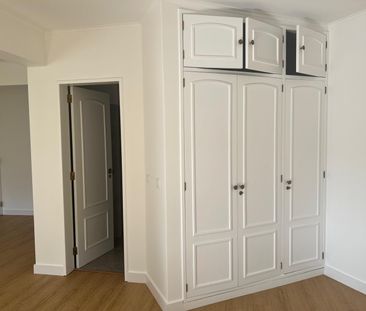 Apartamento T0 totalmente remodelado no Bairro da Assunção, em Cascais - Photo 4