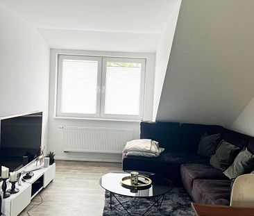 Gepflegte 2-Zimmer-Dachgeschoss-Wohnung in Lüneburg-Bockelsberg - Foto 1