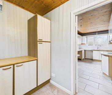 3 bedroom detached bungalow to rent - Photo 6