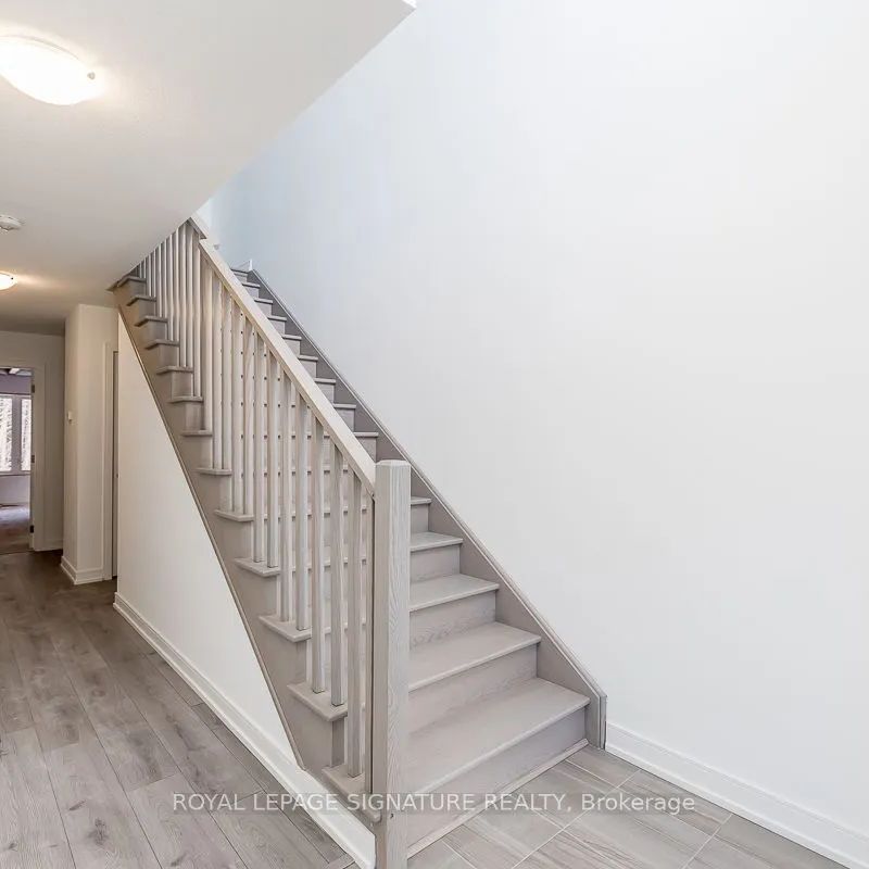 Condo Townhouse For Lease | S9052425 - Photo 1