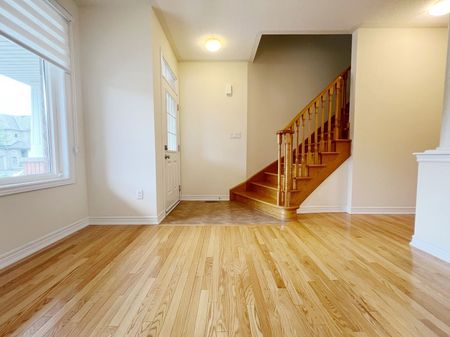 For Lease - 191 Shirrick Drive, Richmond Hill, Ontario - Photo 3