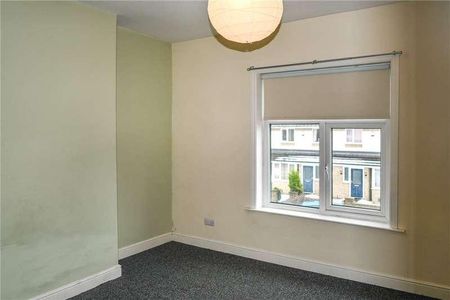 Hirst Wood Road, Shipley, West Yorkshire, BD18 - Photo 4