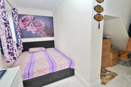 4 bedroom bungalow to rent - Photo 4