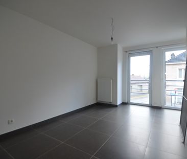 Te huur: Instapklaar appartement met garage centrum Sint-Laureins - Photo 4