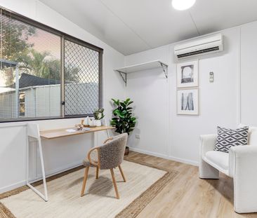 4-Bedroom Home with Huge Entertaining Deck - Photo 4