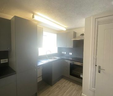 3 bedroom maisonette to rent - Photo 1