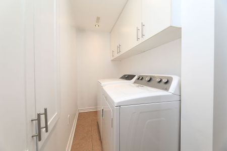 For Lease - 64 Madeira Avenue Unit# Lower, Vaughan, Ontario - Photo 3