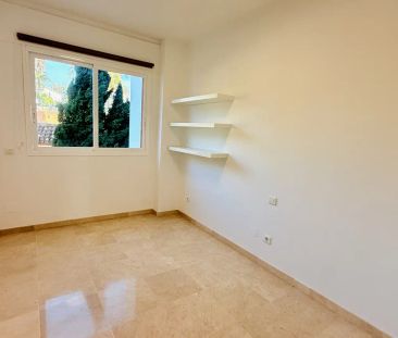 Apartamento de alquiler en Romana Playa - Photo 2