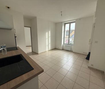 Location Appartement 2 pièces 27m² CHATEAUBRIANT 44110 - Photo 1