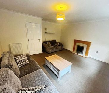 3 bedroom terraced house to rent - Photo 3