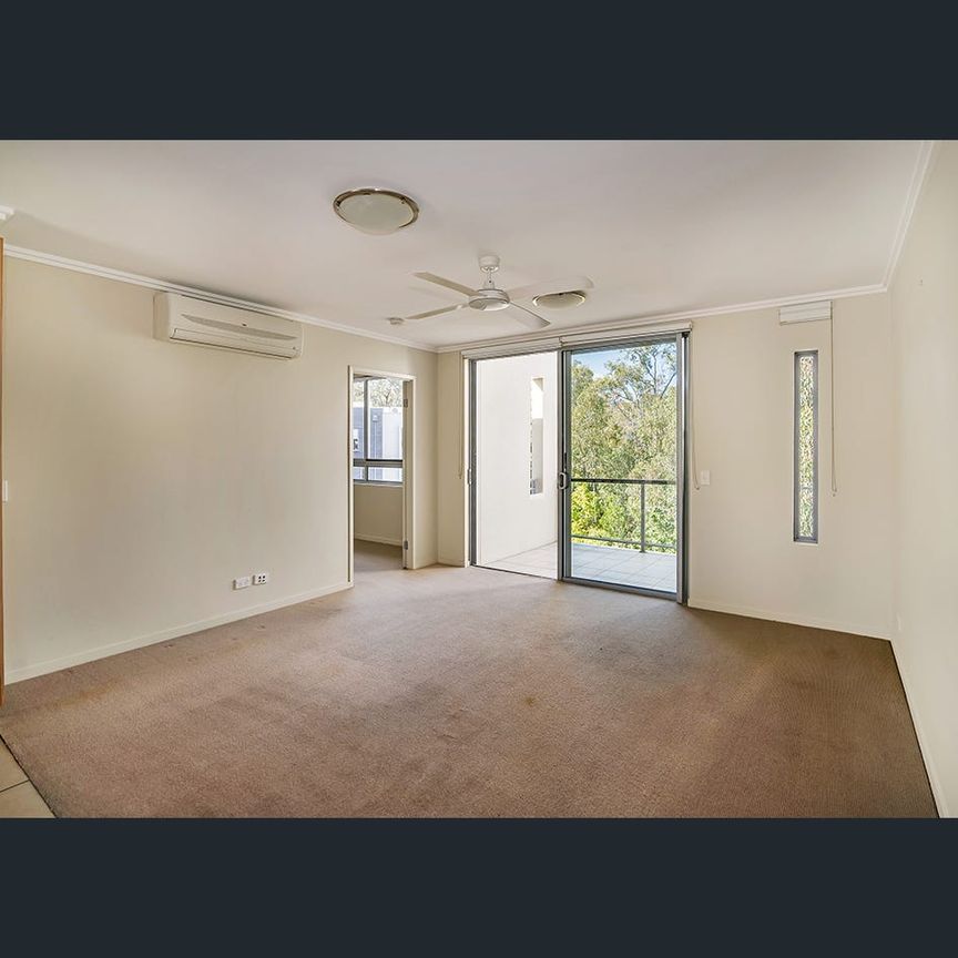 This spacious two bedroom air-conditioned apartment at Sphere is available for rent from 11/03/2026. - Photo 1