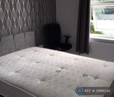 5 bedroom semi-detached house to rent - Photo 3