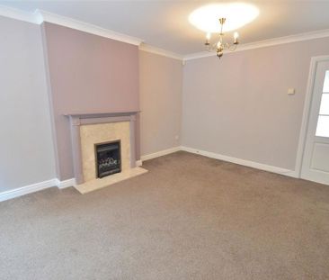 3 bedroom end of terrace house to rent - Photo 1