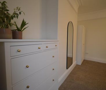 2 bedroom ground floor flat to rent - Photo 1