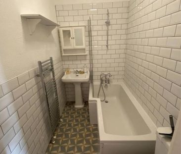 2 Bed Terraced House, Tennyson Terrace, LS27 - Photo 2