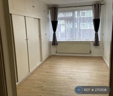 2 bedroom flat to rent - Photo 6