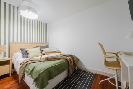 Calle de Ana de Austria, Madrid, Community of Madrid 28050 - Photo 3