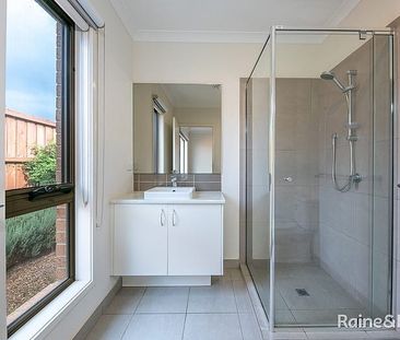 charming 3 bedroom home - Photo 6