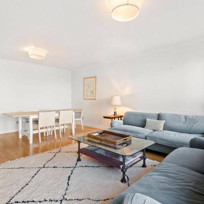 3 bedroom flat to rent - Photo 1