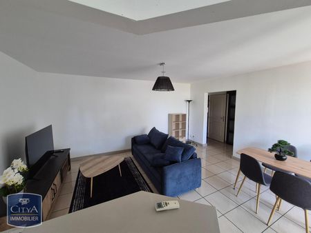 Location Appartement 2 pièces 50m² ST GILLES LES BAINS 97434 - Photo 3