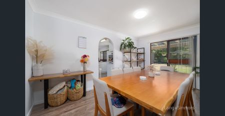 Stylishly Renovated Family Home in Prime Armidale Location - Photo 3